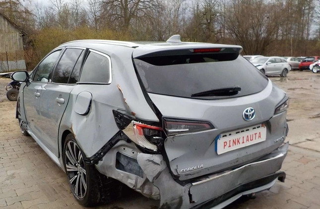 Toyota Corolla cena 37900 przebieg: 34234, rok produkcji 2021 z Ćmielów małe 407